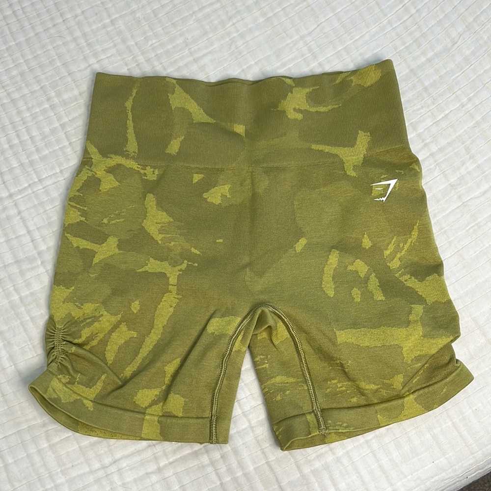 Gymshark adapt camp shorts, size medium.